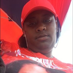 Meet your Posher, Inglish